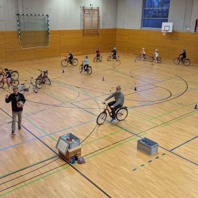 Frühradfahren, März 2025