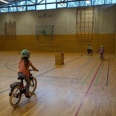 Frühradfahren, März 2025