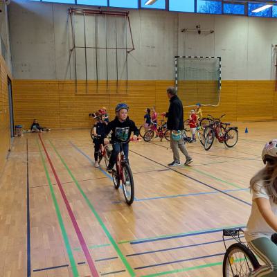 Frühradfahren, März 2025